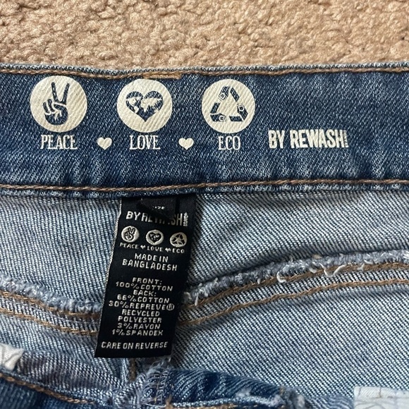 Super high rise distressed shorts by ReWash Size 9/29 - Picture 6 of 8